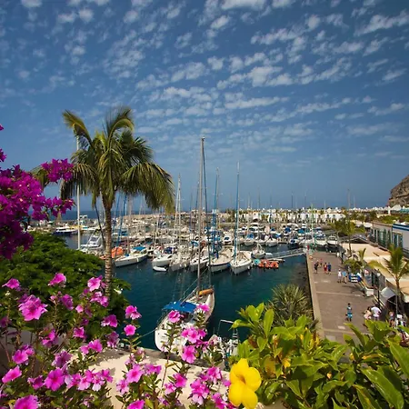 In Spain With Stunning Sea Views